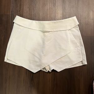 Aritzia Skort